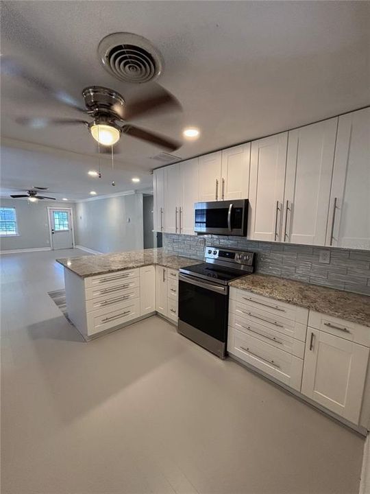 En Venta: $545,000 (4 camas, 3 baños, 2064 Pies cuadrados)