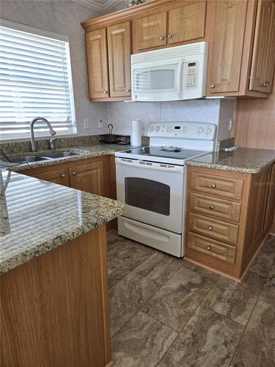 На продажу: $229,000 (1 спален, 1 ванн, 490 Квадратных фут)