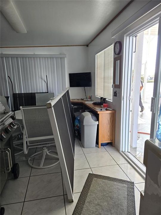 На продажу: $229,000 (1 спален, 1 ванн, 490 Квадратных фут)