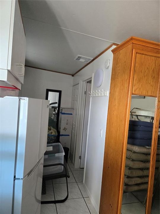 На продажу: $229,000 (1 спален, 1 ванн, 490 Квадратных фут)