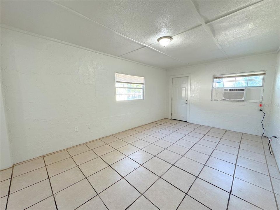 En Renta: $917 (1 camas, 1 baños, 680 Pies cuadrados)