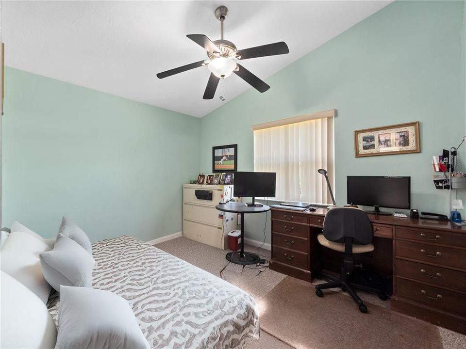 For Sale: $525,000 (3 beds, 2 baths, 2511 Square Feet)