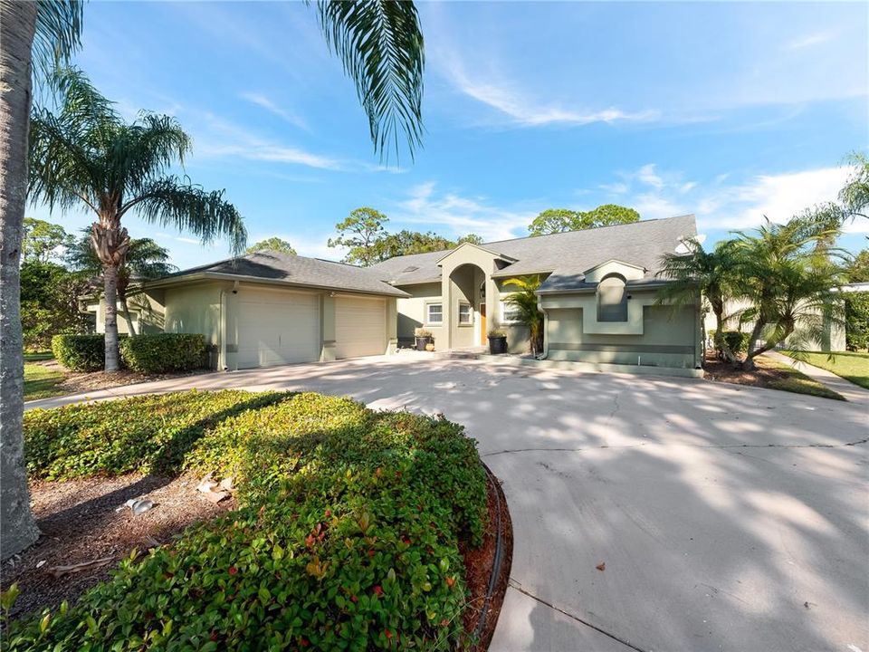 For Sale: $525,000 (3 beds, 2 baths, 2511 Square Feet)