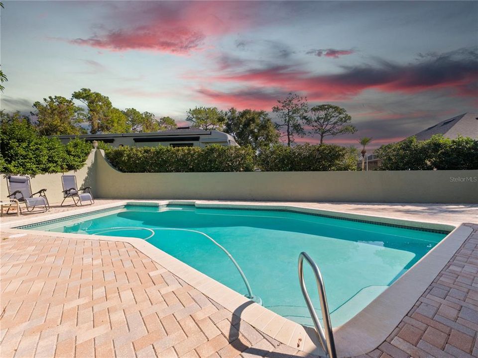 For Sale: $525,000 (3 beds, 2 baths, 2511 Square Feet)