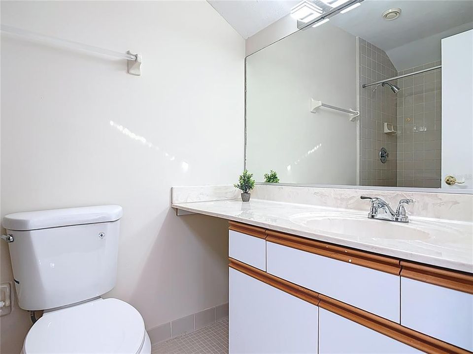 В аренду: $2,200 (3 спален, 3 ванн, 2196 Квадратных фут)