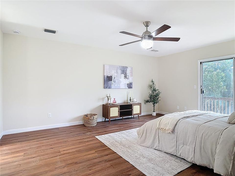 В аренду: $2,200 (3 спален, 3 ванн, 2196 Квадратных фут)