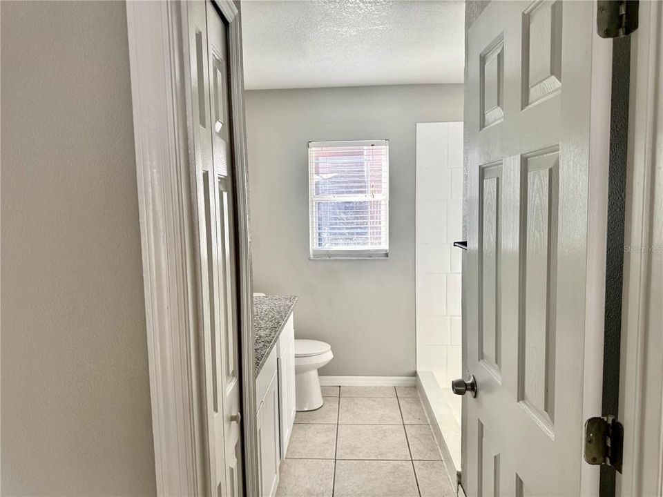 待售: $360,000 (3 贝兹, 2 浴室, 1237 平方英尺)