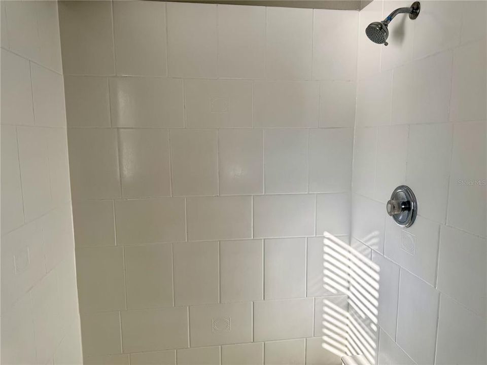 待售: $360,000 (3 贝兹, 2 浴室, 1237 平方英尺)