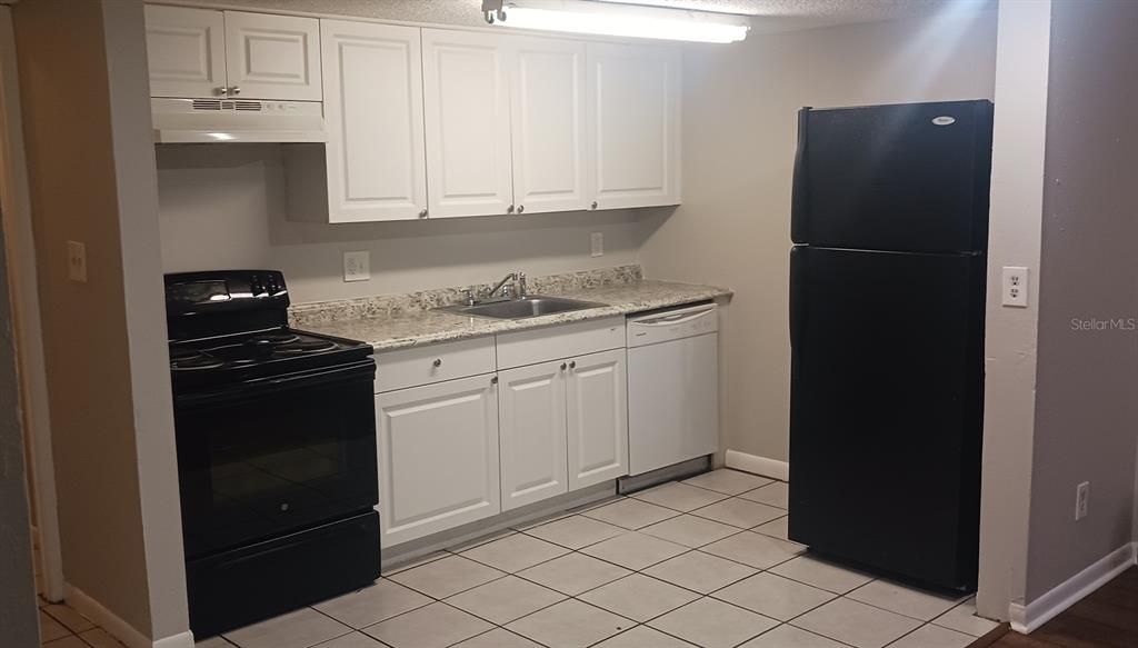 В аренду: $1,730 (3 спален, 1 ванн, 1140 Квадратных фут)