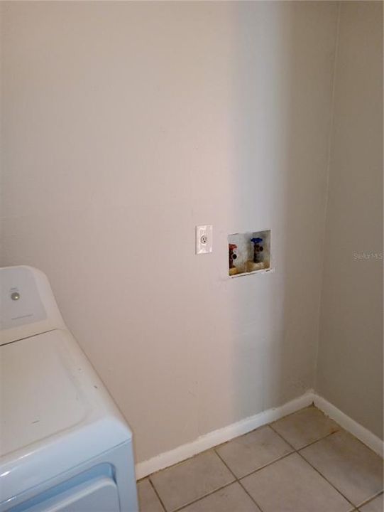 В аренду: $1,730 (3 спален, 1 ванн, 1140 Квадратных фут)