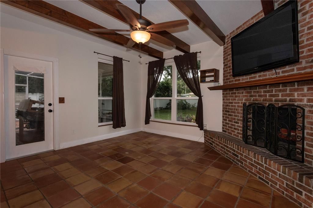 For Rent: $3,240 (4 beds, 3 baths, 1736 Square Feet)