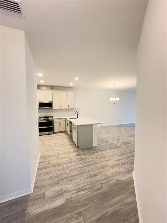 For Rent: $3,000 (2 beds, 2 baths, 1432 Square Feet)