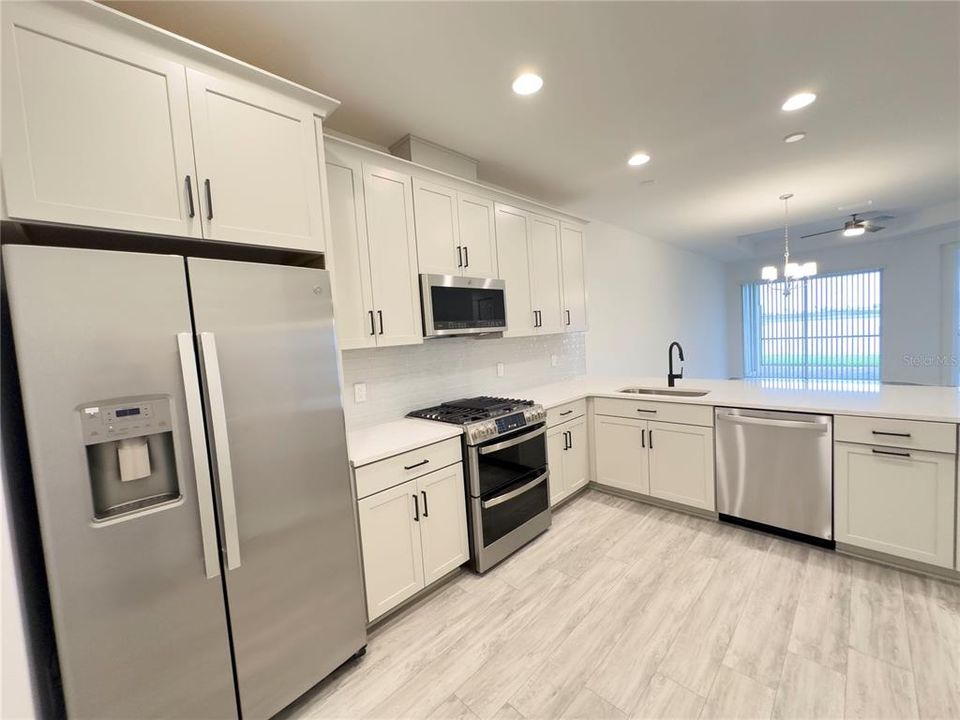 For Rent: $3,000 (2 beds, 2 baths, 1432 Square Feet)