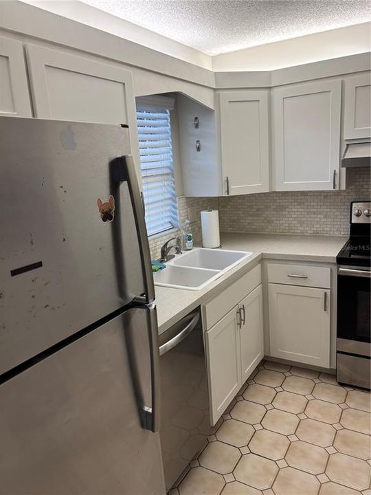 待售: $239,000 (2 贝兹, 2 浴室, 1110 平方英尺)