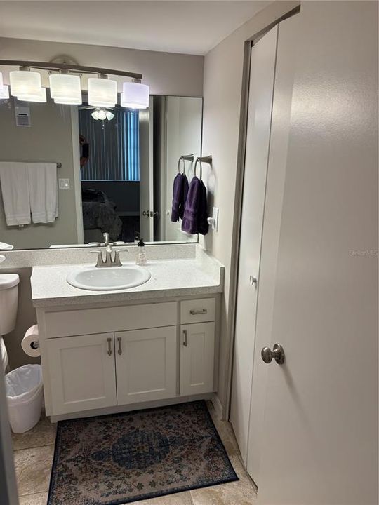 待售: $239,000 (2 贝兹, 2 浴室, 1110 平方英尺)