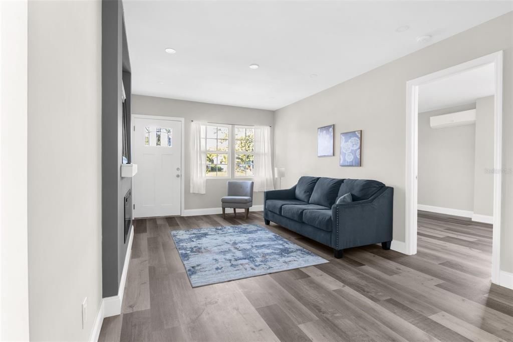 En Venta: $395,000 (3 camas, 2 baños, 1142 Pies cuadrados)