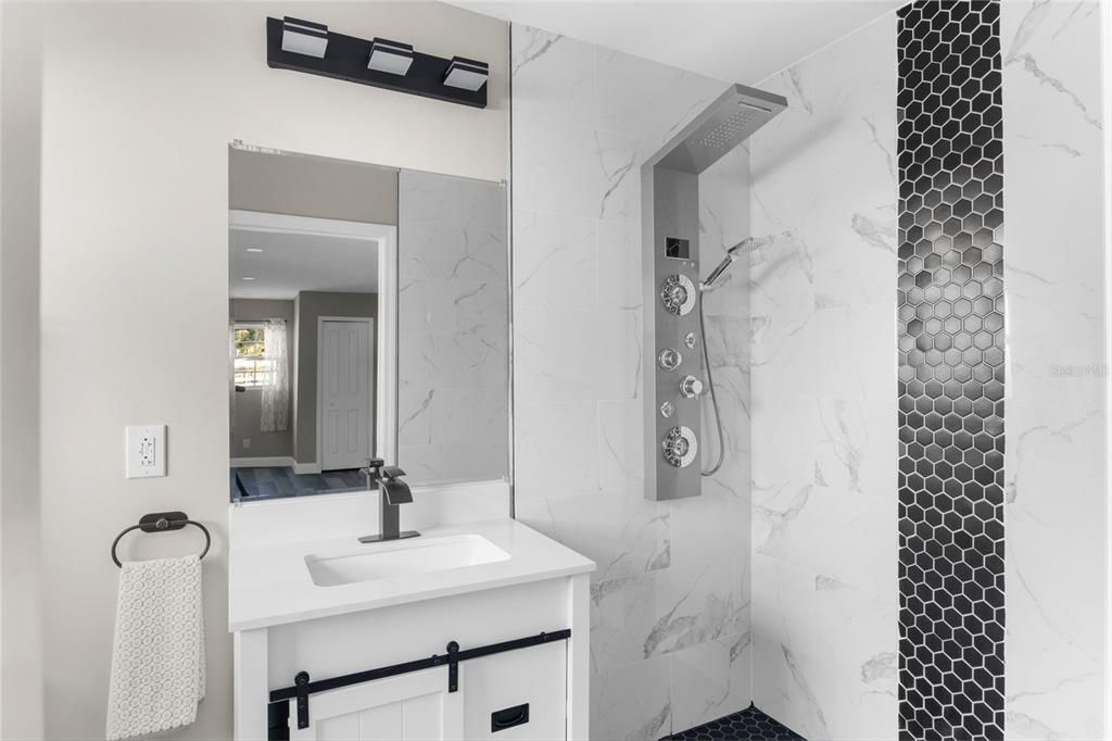 En Venta: $395,000 (3 camas, 2 baños, 1142 Pies cuadrados)