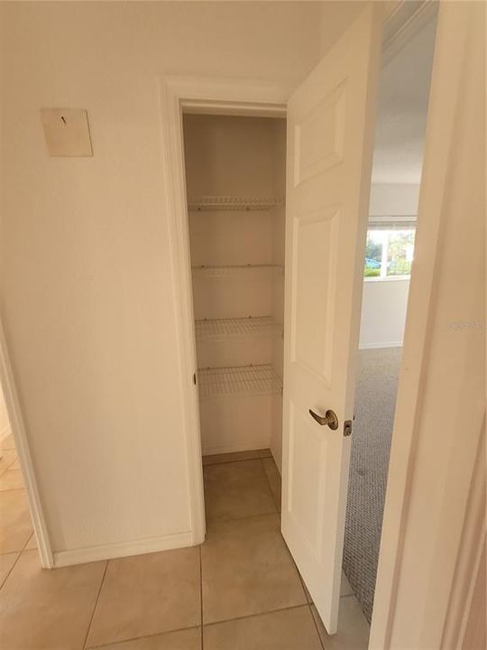 For Sale: $295,000 (3 beds, 2 baths, 1669 Square Feet)