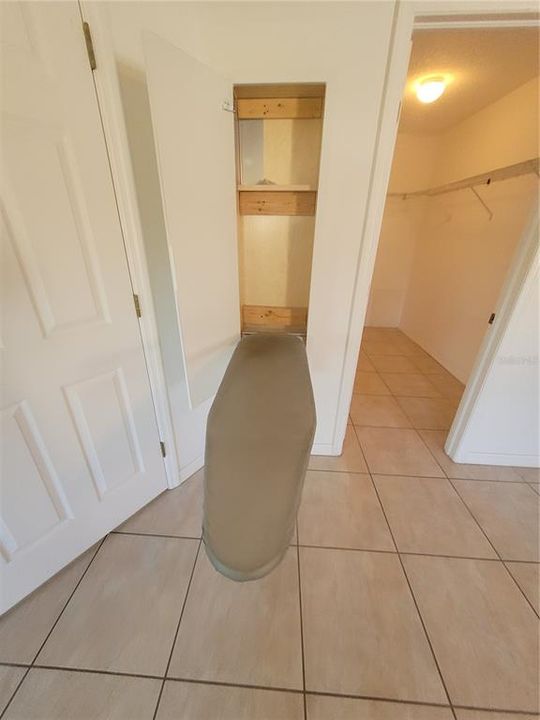 For Sale: $295,000 (3 beds, 2 baths, 1669 Square Feet)