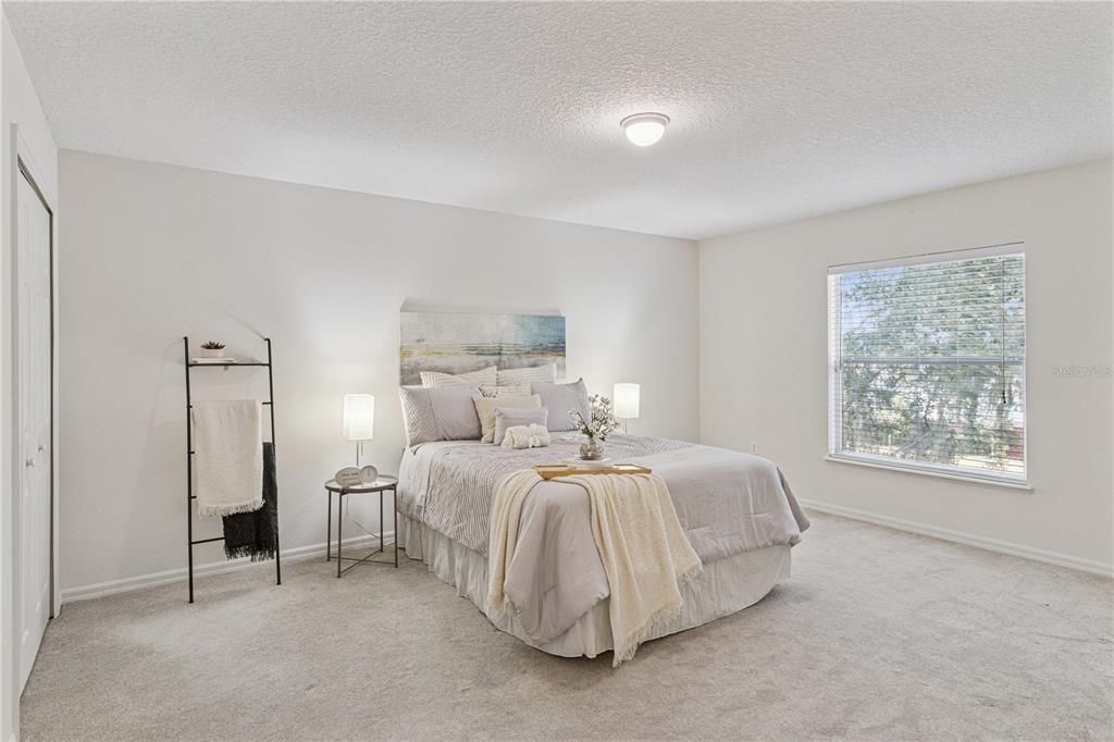 待售: $380,000 (4 贝兹, 2 浴室, 2924 平方英尺)