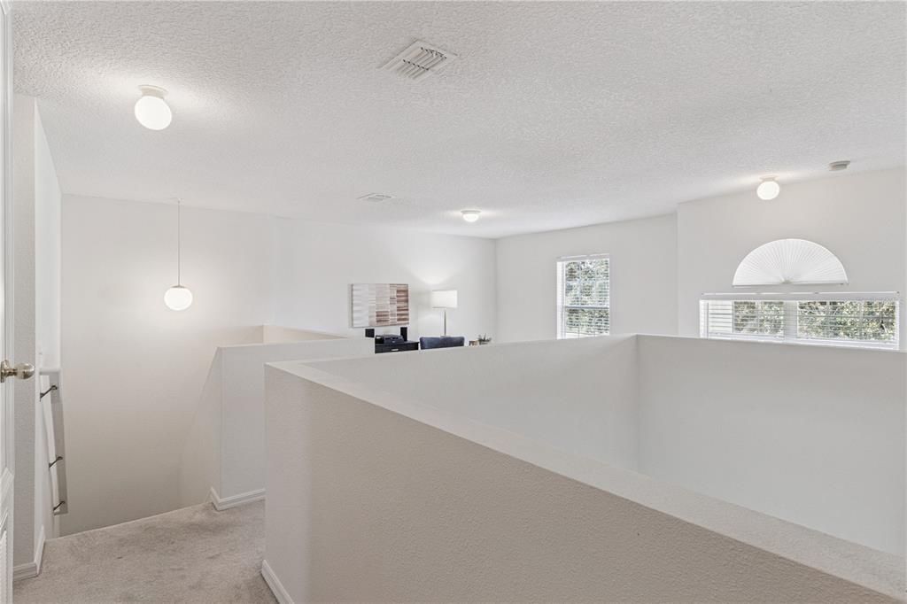 待售: $380,000 (4 贝兹, 2 浴室, 2924 平方英尺)