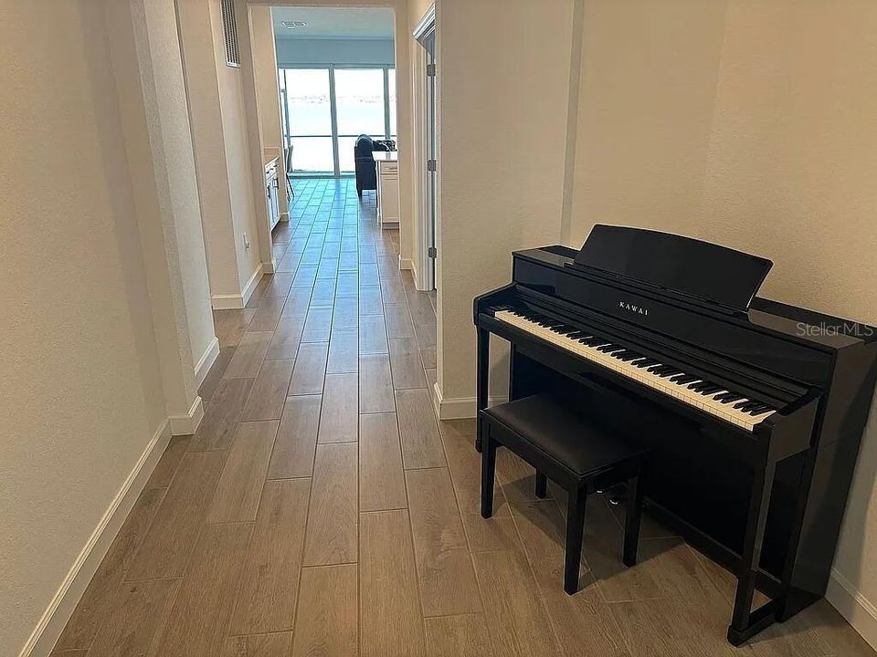 待售: $425,000 (3 贝兹, 3 浴室, 2201 平方英尺)