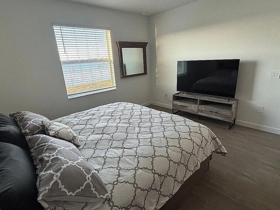 待售: $425,000 (3 贝兹, 3 浴室, 2201 平方英尺)