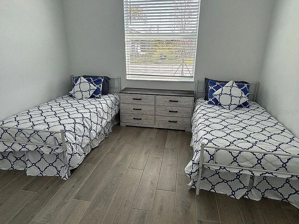 待售: $425,000 (3 贝兹, 3 浴室, 2201 平方英尺)