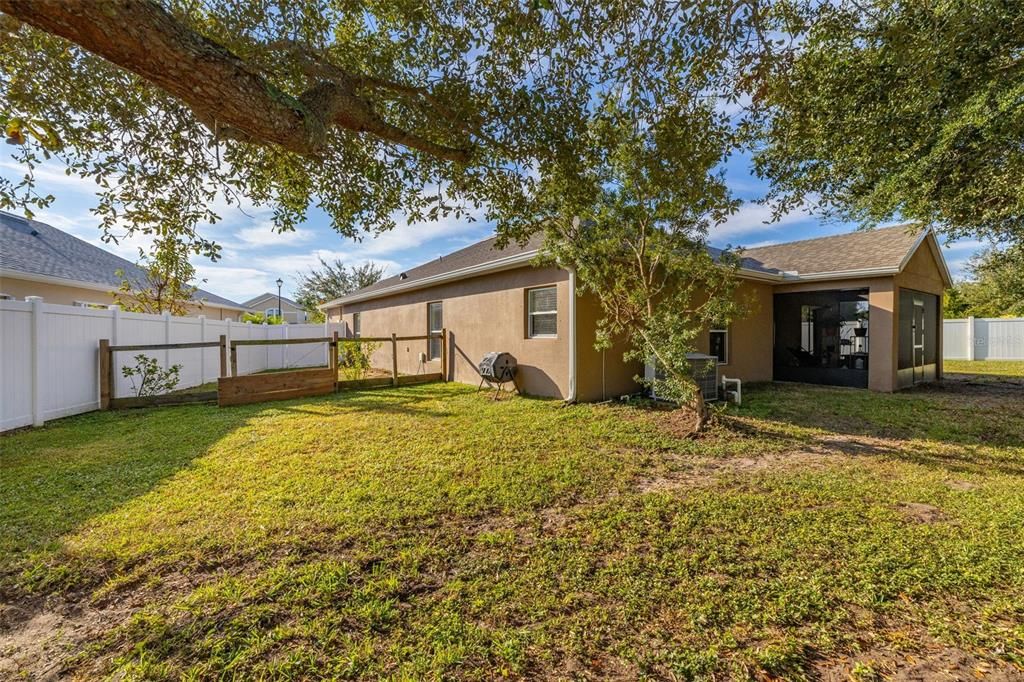 For Sale: $399,900 (4 beds, 2 baths, 1873 Square Feet)