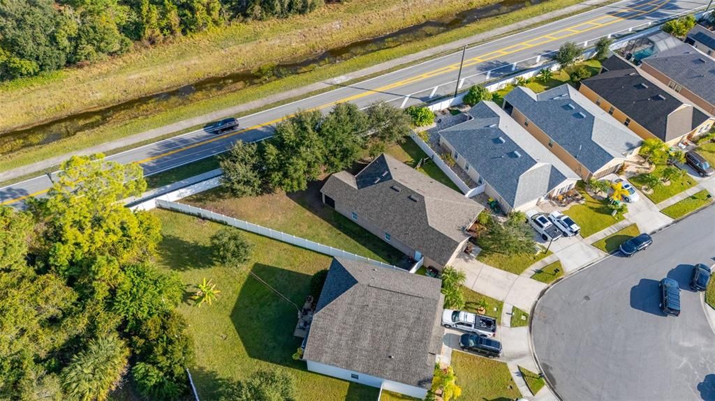 For Sale: $399,900 (4 beds, 2 baths, 1873 Square Feet)