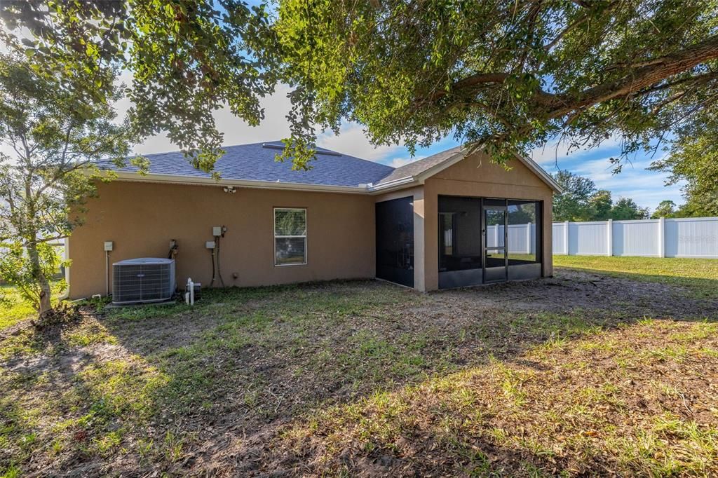 For Sale: $399,900 (4 beds, 2 baths, 1873 Square Feet)