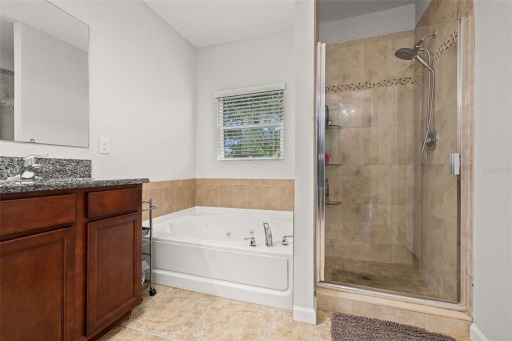 For Sale: $399,900 (4 beds, 2 baths, 1873 Square Feet)