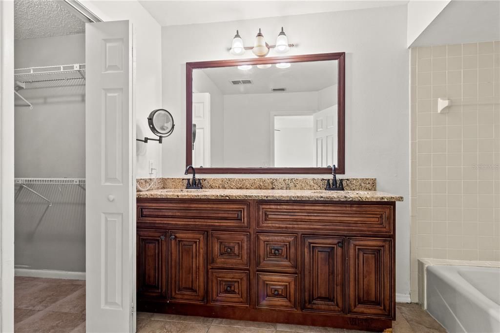 En Venta: $450,000 (3 camas, 2 baños, 1686 Pies cuadrados)