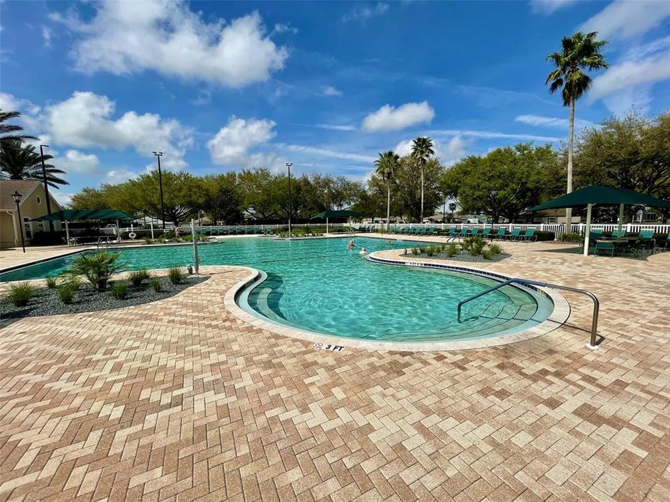 For Sale: $259,671 (2 beds, 2 baths, 1753 Square Feet)