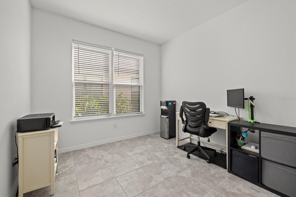 待售: $615,000 (4 贝兹, 3 浴室, 2600 平方英尺)