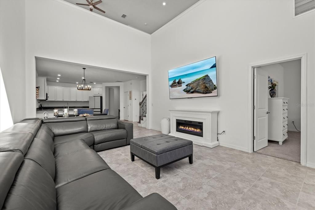 待售: $615,000 (4 贝兹, 3 浴室, 2600 平方英尺)