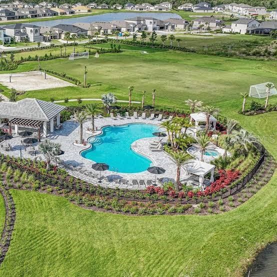 待售: $615,000 (4 贝兹, 3 浴室, 2600 平方英尺)