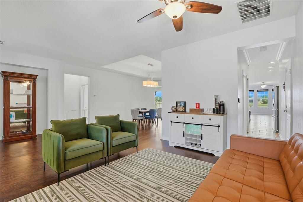 待售: $719,900 (5 贝兹, 3 浴室, 2762 平方英尺)