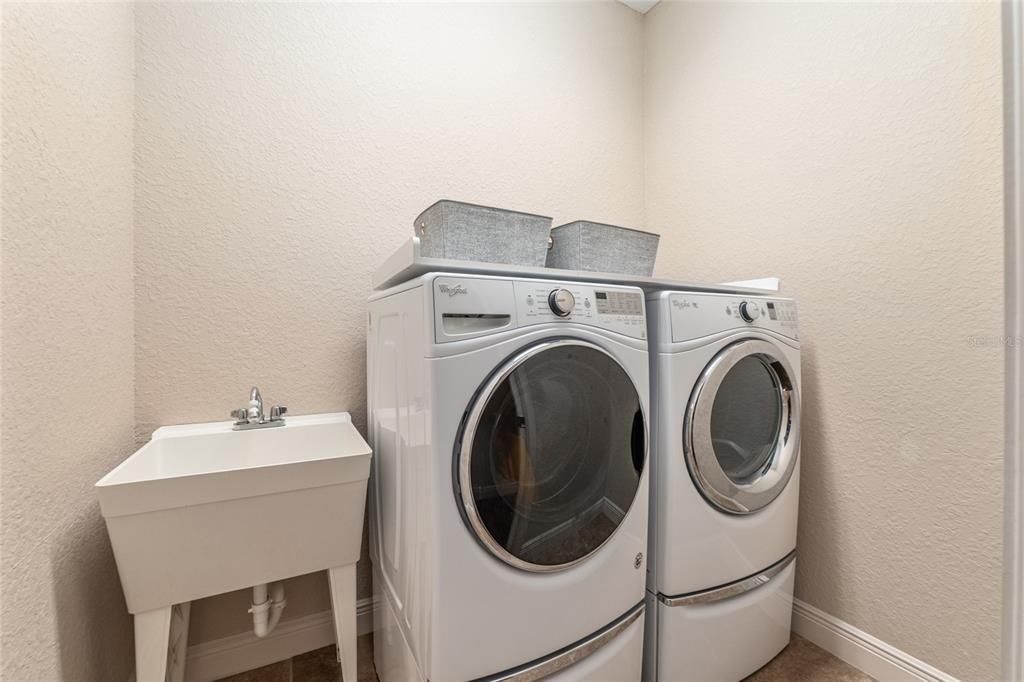 For Sale: $739,707 (4 beds, 3 baths, 3050 Square Feet)