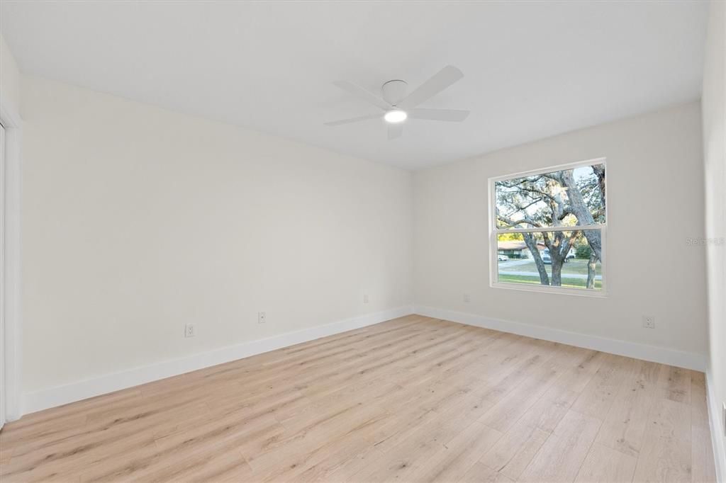 For Sale: $1,090,000 (6 beds, 3 baths, 4709 Square Feet)