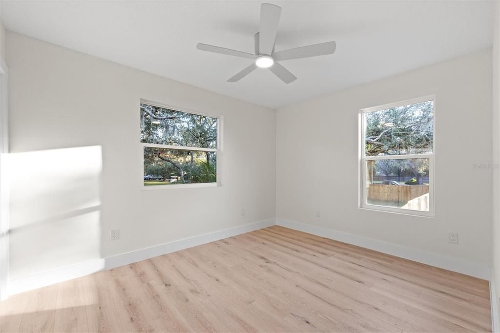 For Sale: $1,090,000 (6 beds, 3 baths, 4709 Square Feet)