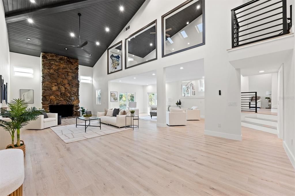 For Sale: $1,090,000 (6 beds, 3 baths, 4709 Square Feet)