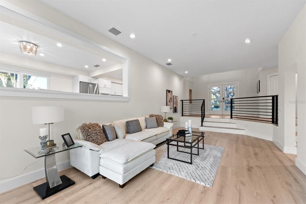 For Sale: $1,090,000 (6 beds, 3 baths, 4709 Square Feet)