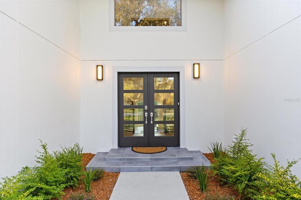 For Sale: $1,090,000 (6 beds, 3 baths, 4709 Square Feet)