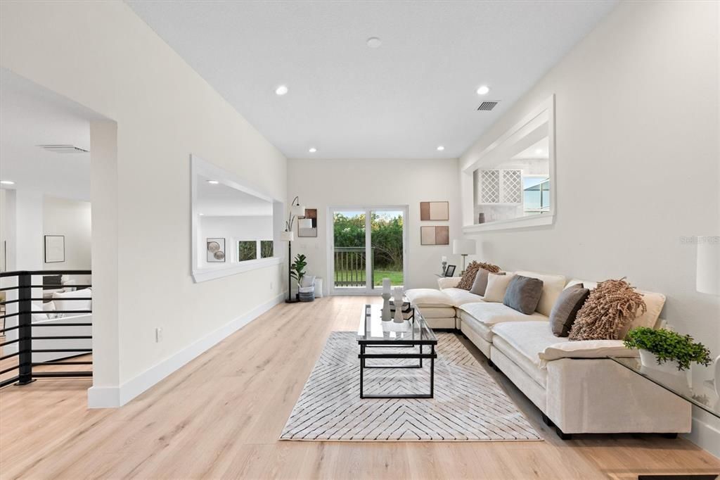 For Sale: $1,090,000 (6 beds, 3 baths, 4709 Square Feet)