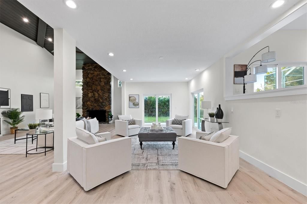 For Sale: $1,090,000 (6 beds, 3 baths, 4709 Square Feet)