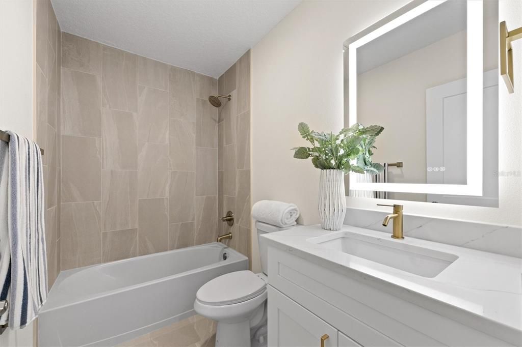 For Sale: $1,090,000 (6 beds, 3 baths, 4709 Square Feet)