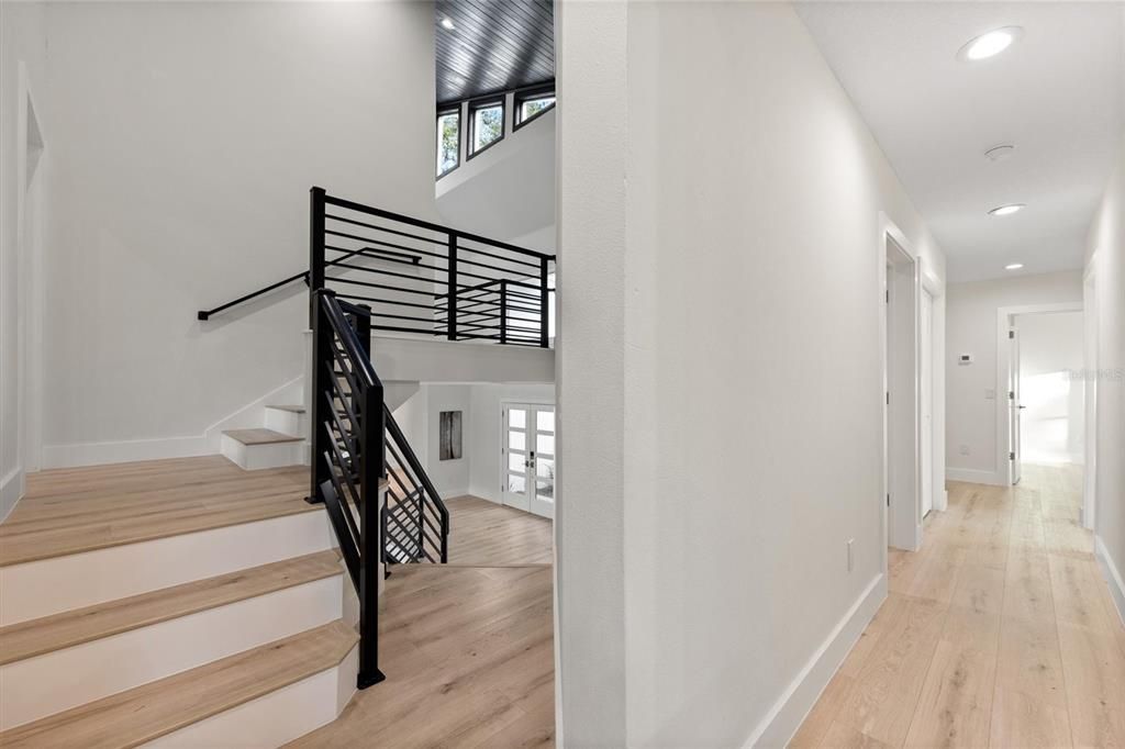 For Sale: $1,090,000 (6 beds, 3 baths, 4709 Square Feet)