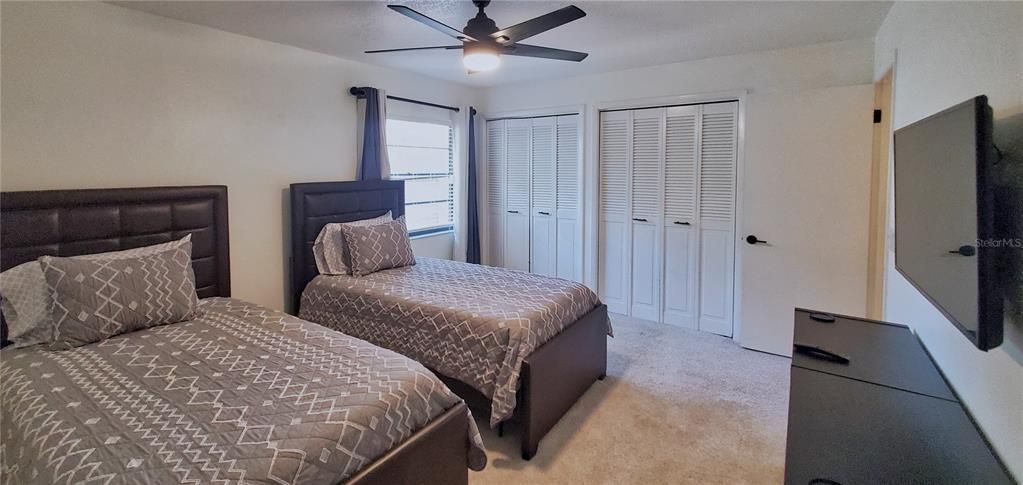 待售: $399,900 (4 贝兹, 3 浴室, 2674 平方英尺)