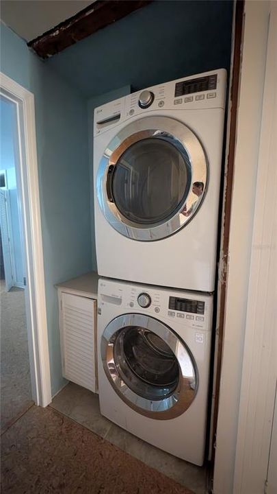 На продажу: $275,000 (2 спален, 2 ванн, 1290 Квадратных фут)